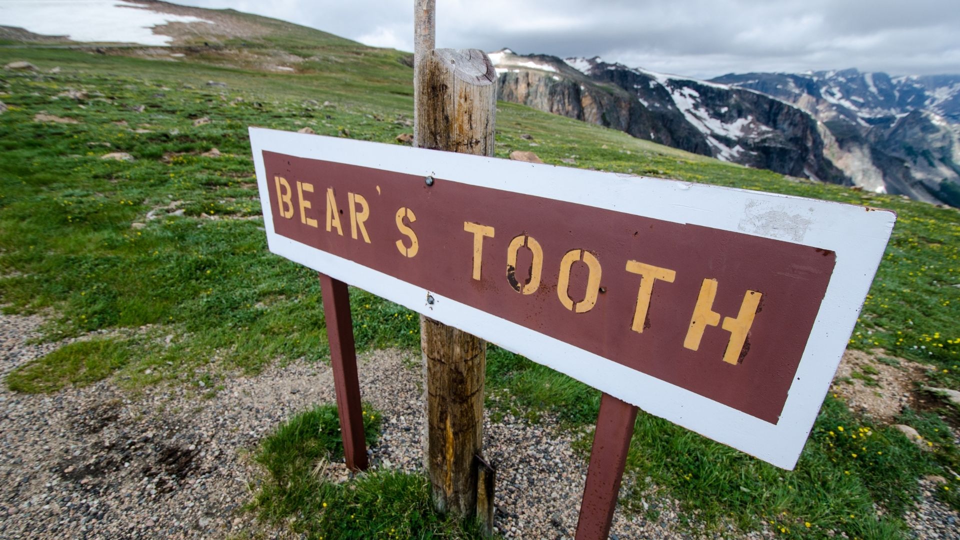 Beartooth Highway: A Spectacular High-Alpine Adventure - 50at60