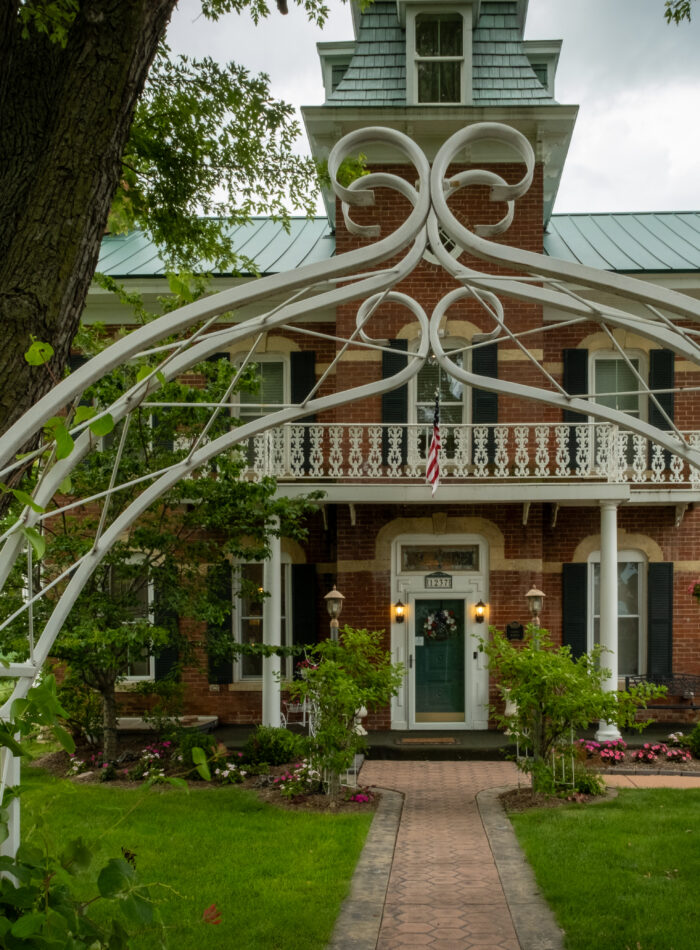 Galena Mornings, Open Plans & Pivoting Paths: A Bed & Breakfast Conversation – Episode #28